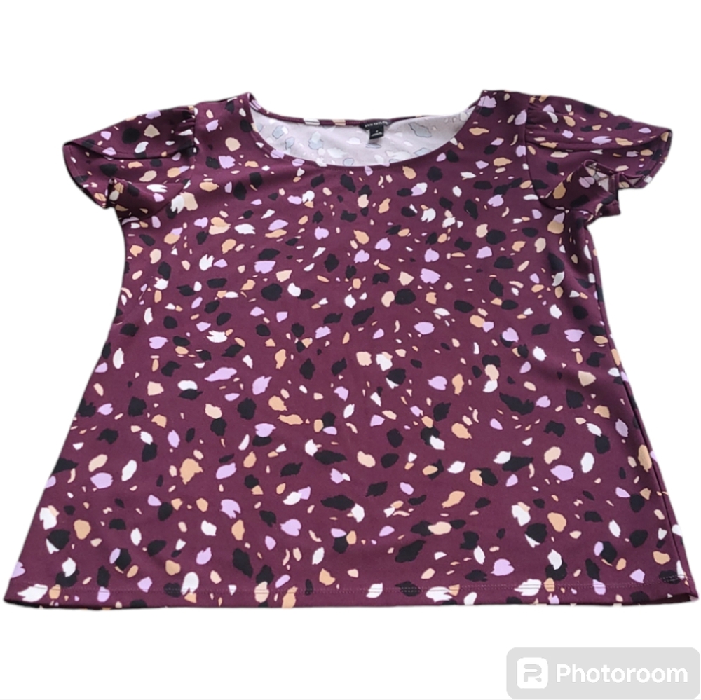 Ann Taylor ruffle sleeve short sleeved top purple paint dashes M‎